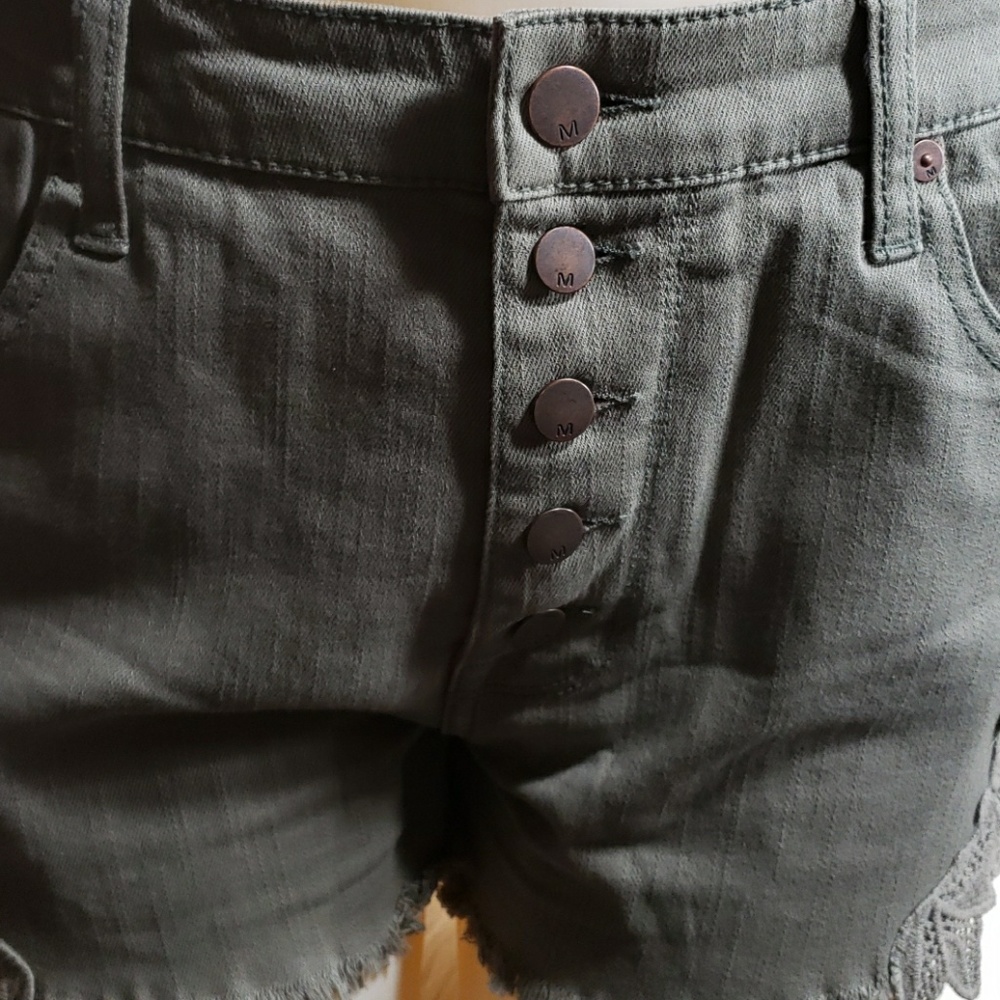 Mossimo High Rise Shorts - Picture 5 of 7